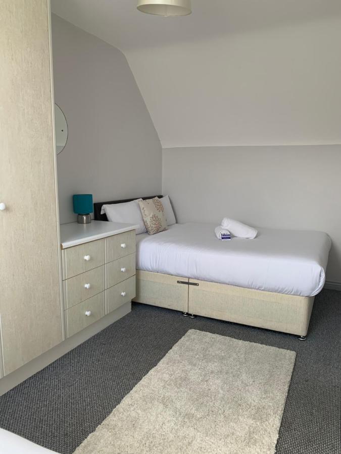 Апартаменты Newcastle Townhouse Голуэй Экстерьер фото